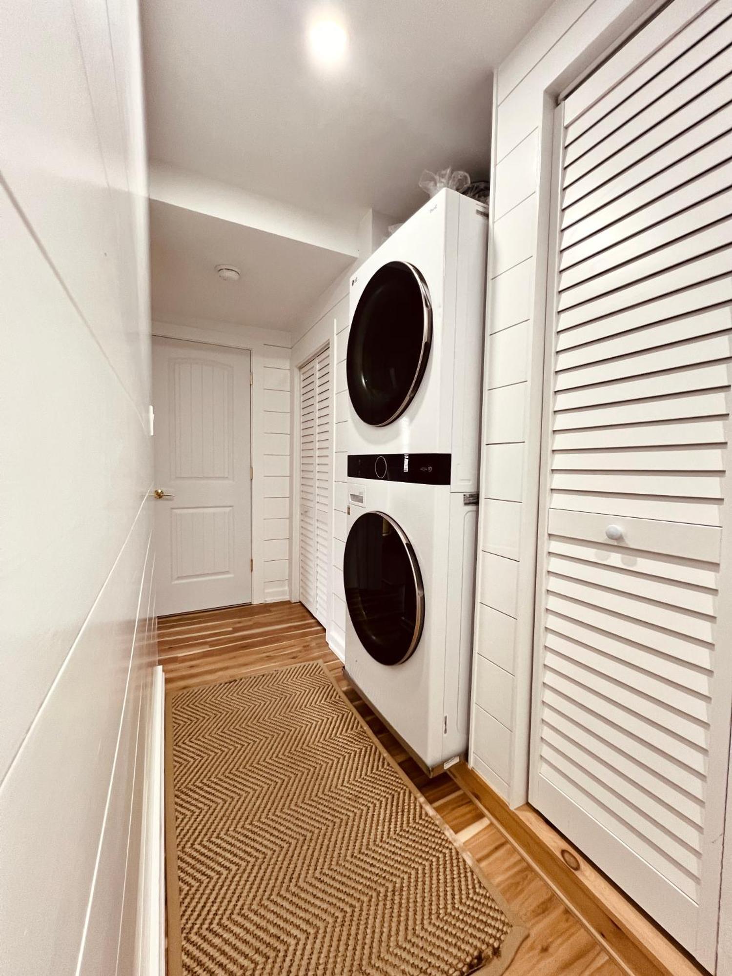 Unique Wildwood 3 Bedroom 1,5 Ba Entire House In The Heart Of Wildwood! ภายนอก รูปภาพ